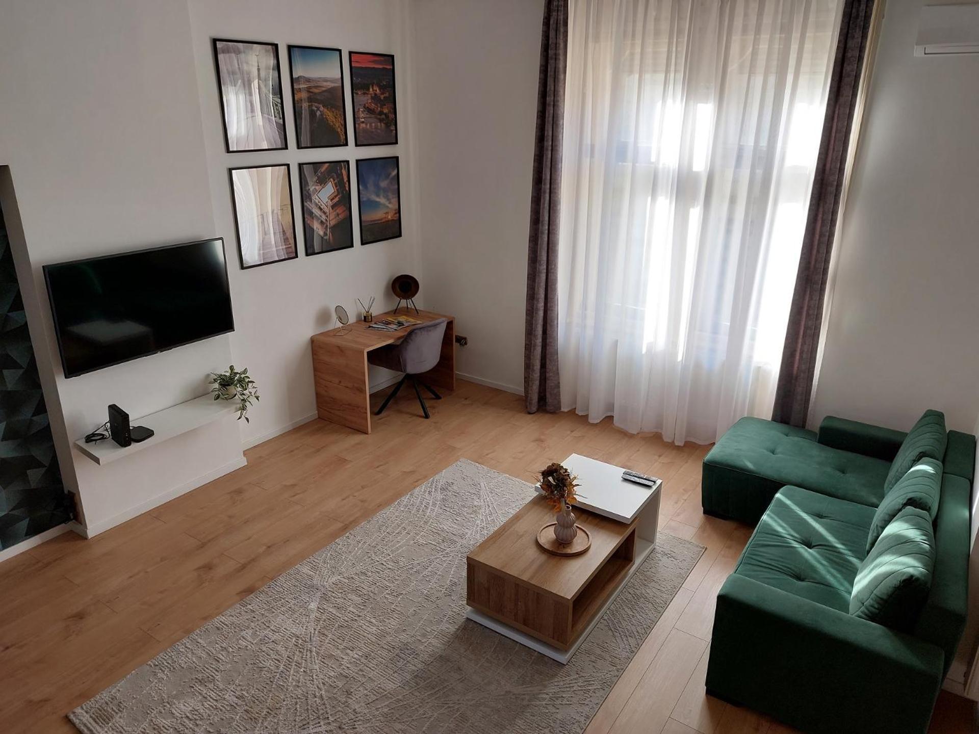 Square 16 Apartman - Absolutely Central Location With Self Check In Szombathely Exterior foto